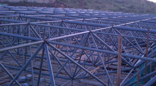 七台河概述网架加工中对钢材的质量的过细恳求